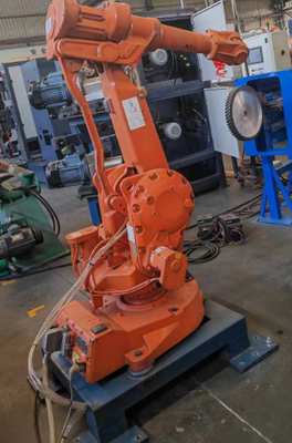 Robotslijpcel van FANUC voor kopermolen met FANUC