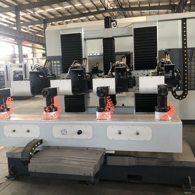 Automatische CNC-machine voor het slijpen van metalen oppervlakken