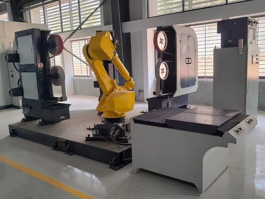 CNC-aangedreven robotsysteem voor het afwerken van metaal met adaptieve positiecompensatie en precisiebewerking